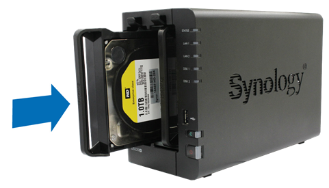 Synology - NAS DS220+ - Paso 4 de instalación de unidades Paso 4 de instalación de unidades