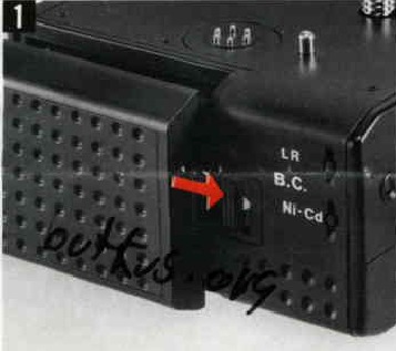 Mamiya - RZ67 - Inserción de las pilas Inserción de las pilas