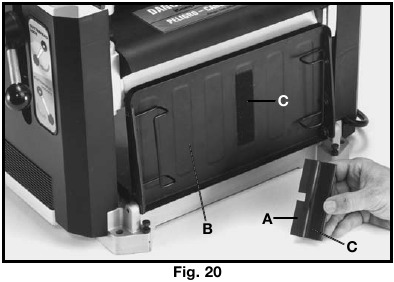 ALMACENAMIENTO DE LA HERRAMIENTA DE TRANSFERENCIA DE CUCHILLAS Fig. 20