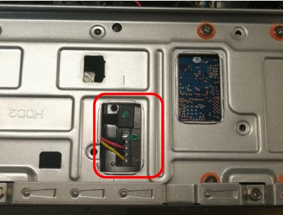 Extracci&oacute;n del HDD - Paso 2