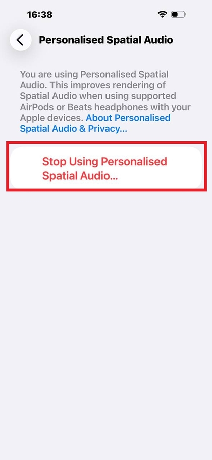 Opci&oacute;n de audio espacial activado o desactivado en AirPods Pro 3