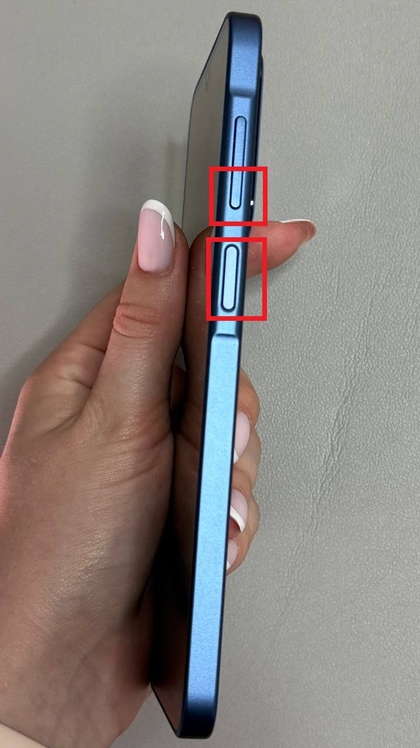 Bot&oacute;n de encendido y bot&oacute;n de bajar el volumen en el Samsung Galaxy A17 5G