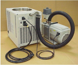 Conexiones de la bomba de vac&iacute;o para modelos de sobremesa