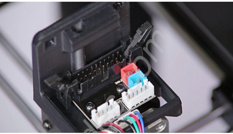 Desatornillado de la PCB del extrusor