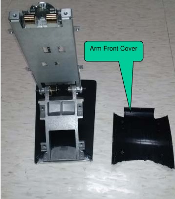  Retire la cubierta frontal del brazo del Stand Arm BKT