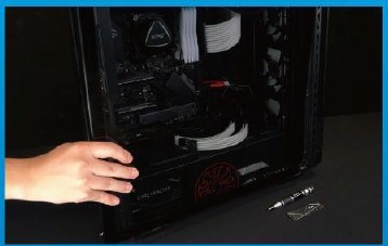 RETIRE LA CARCASA DEL PC