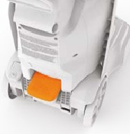 Presione el pedal de liberaci&oacute;n del mango y tire del mango hacia atr&aacute;s para reclinar la m&aacute;quina.