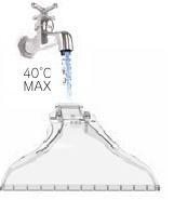 Enjuague la boquilla con agua tibia (m&aacute;x. 40 &deg;C) para eliminar la suciedad/los residuos.