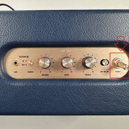 Bot&oacute;n de encendido del altavoz Marshall Acton III