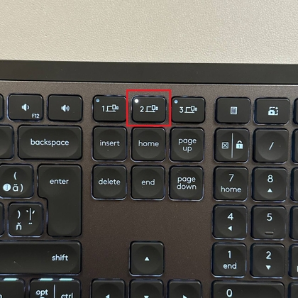 Emparejando el segundo dispositivo con el Logitech MX Keys S