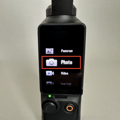 Seleccionando el modo foto en DJI Osmo Pocket 3