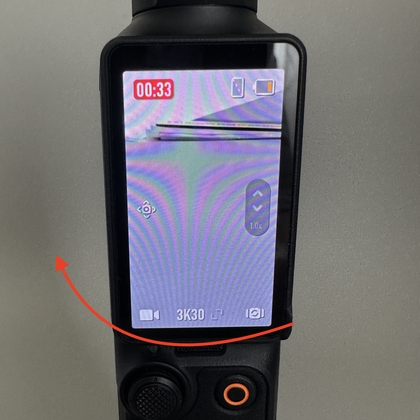 Voltear la pantalla del DJI Pocket 3 para cambiar la orientaci&oacute;n