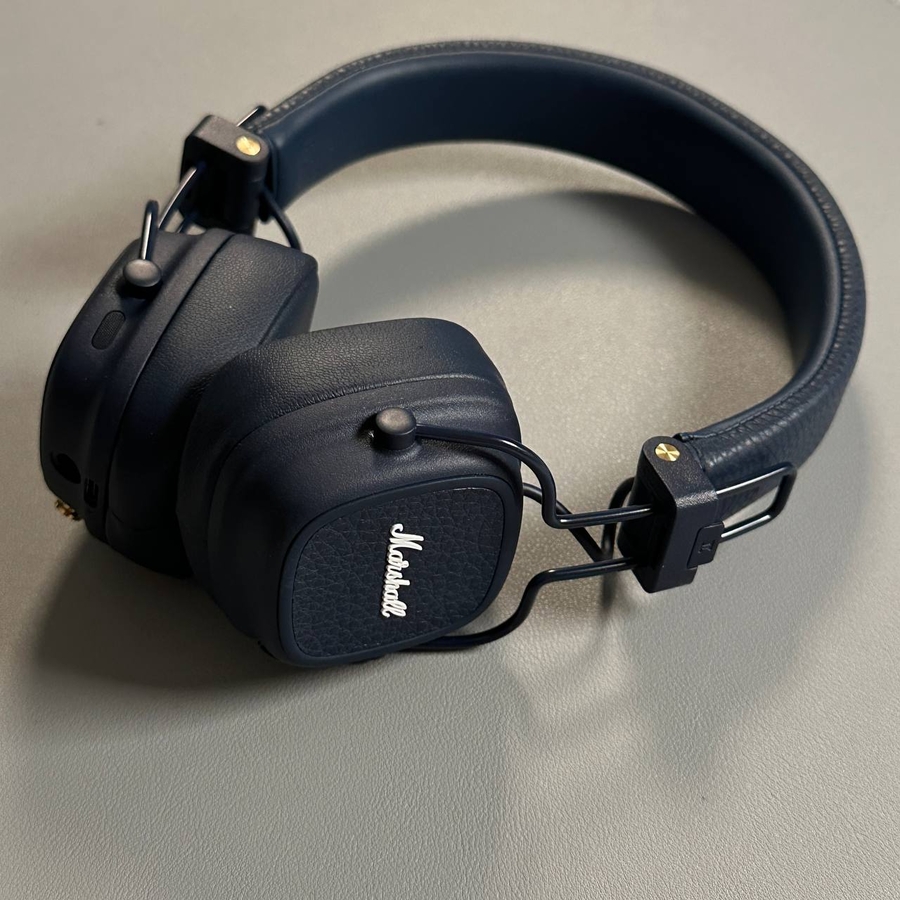 C&oacute;mo conectar los auriculares Marshall Major V a una laptop o PC con Windows