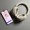 Cómo contestar y finalizar llamadas con tus auriculares Sony WH-1000XM5
