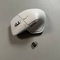 Cómo usar las Acciones Inteligentes y el Anillo de Acciones en Logitech MX Master 4