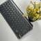 Cómo usar las acciones estándar para F1, F2, F3 en el teclado Logitech MX Keys Mini