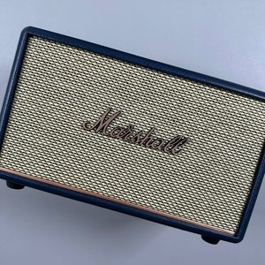 C&oacute;mo usar los controles en Marshall Acton III