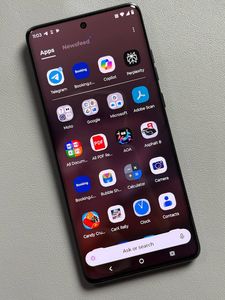 C&oacute;mo instalar aplicaciones desde fuentes desconocidas en Motorola EDGE 60 Fusion
